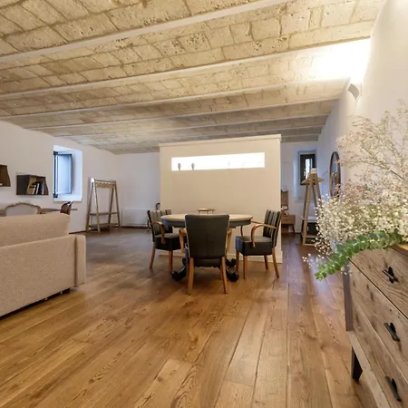 Neviera Wine & By Cantine Due Palme אתר נופש *
